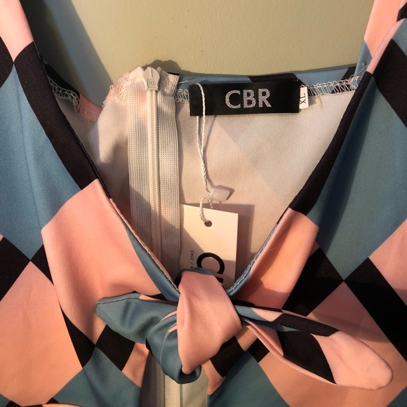 Romper - Picture 2 of 4